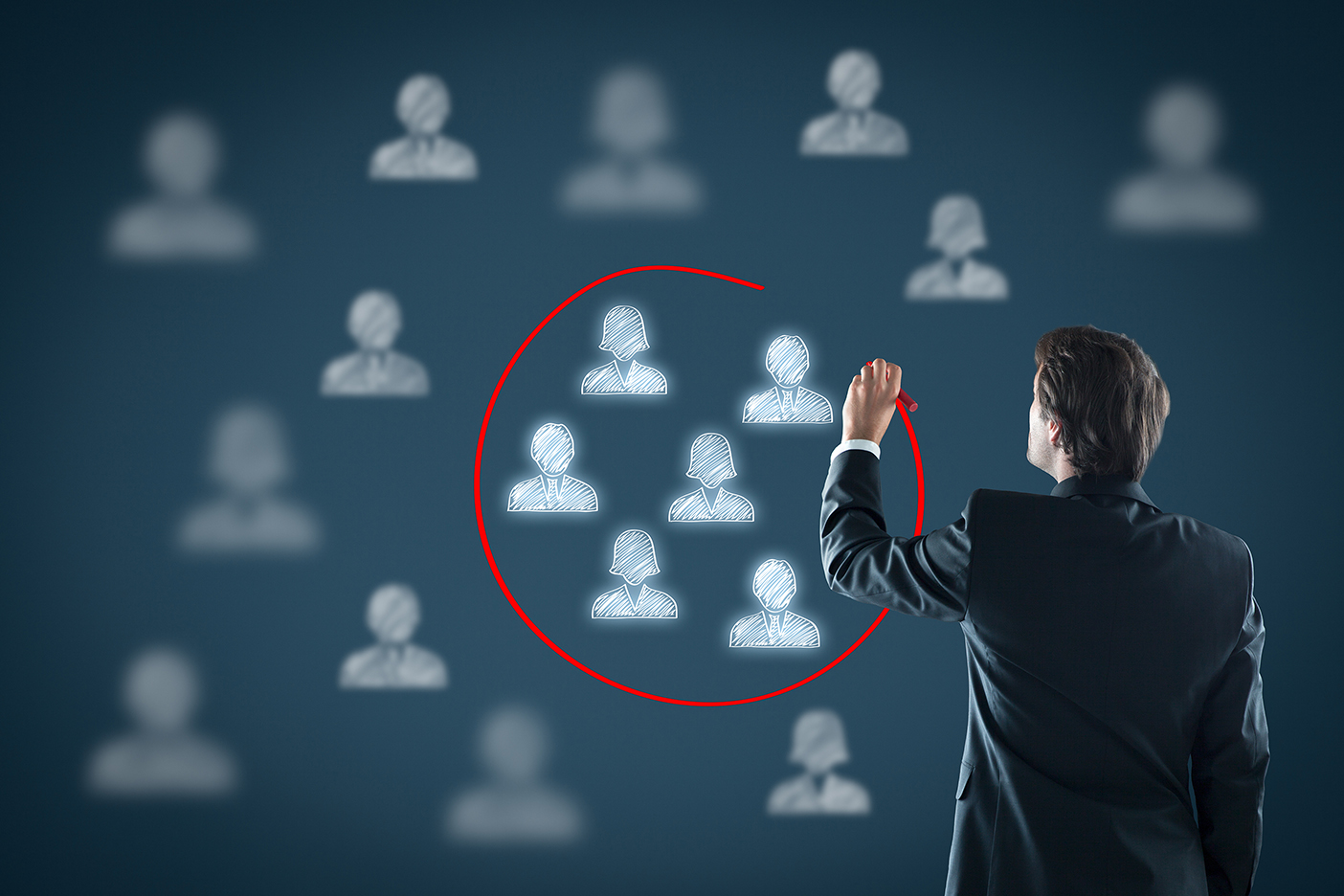 見込み客を集客しているイメージ