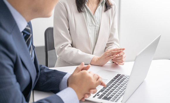 実務を通じて力を伸ばす様子